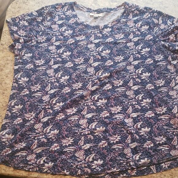 Style & Co Woman's Large Black Floral SS Floral Print Scoop Cotton Shirt - Picture 3 of 6